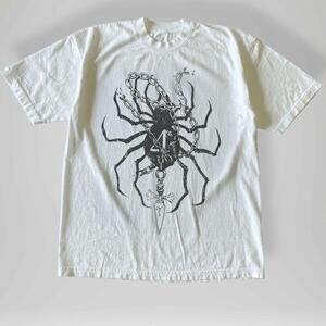 Style Spider Grunge Graphic Tee
